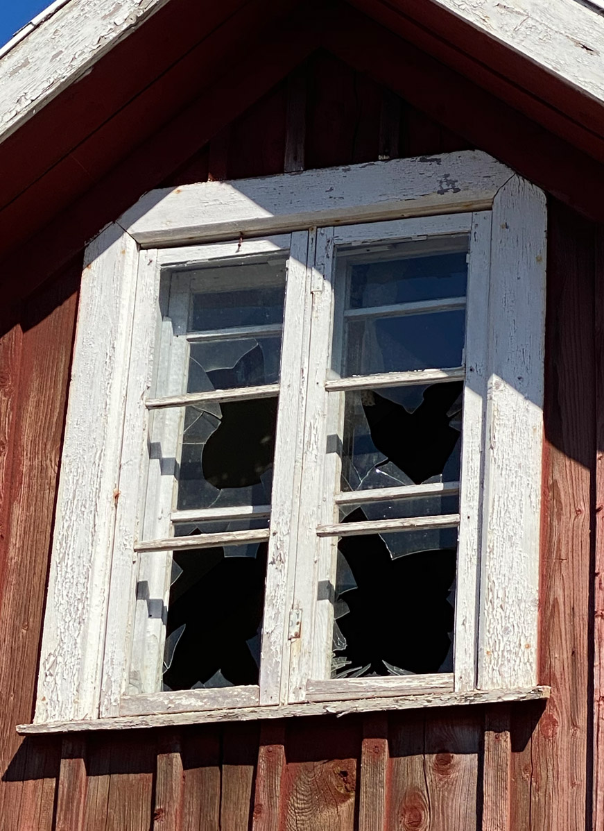 trasigt fönster